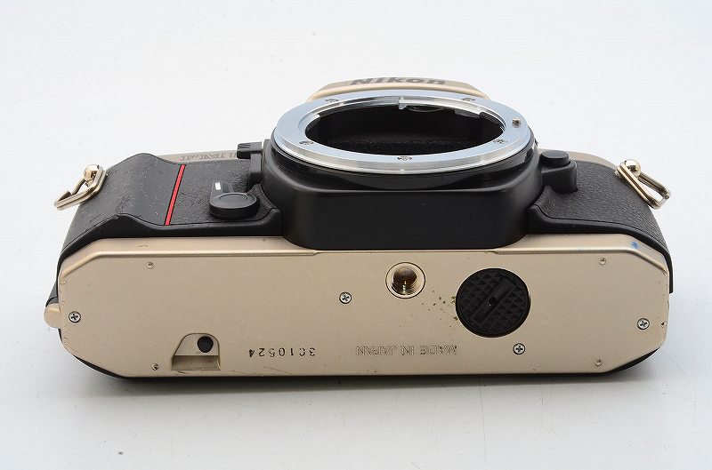 【美品】 Nikon FM10 ケース付き 16335834094488732739-1.jpg