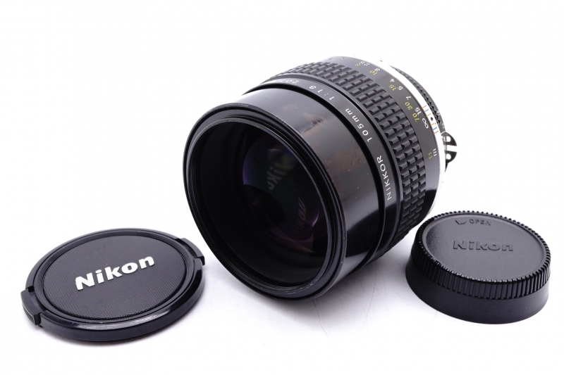 Excellent+ Nikon Ai-s Nikkor 105mm F/1.8 Portrait MF From
